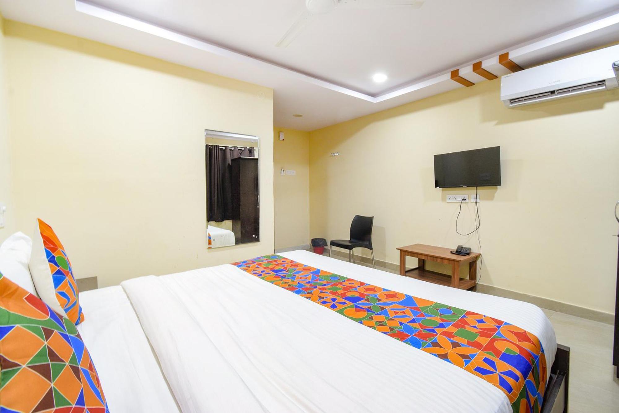 Fabhotel N Residency, Hitech City - 350M From Yashoda Hospital, Hitech City Hyderabad Exteriör bild